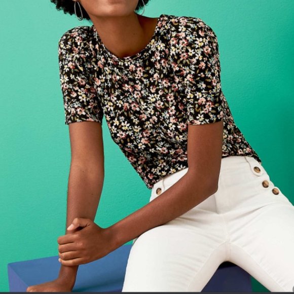 LOFT Tops - LOFT | Floral Puff Sleeve Tee